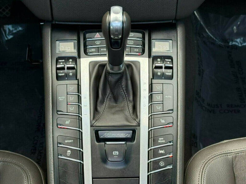 2017 Porsche Macan
