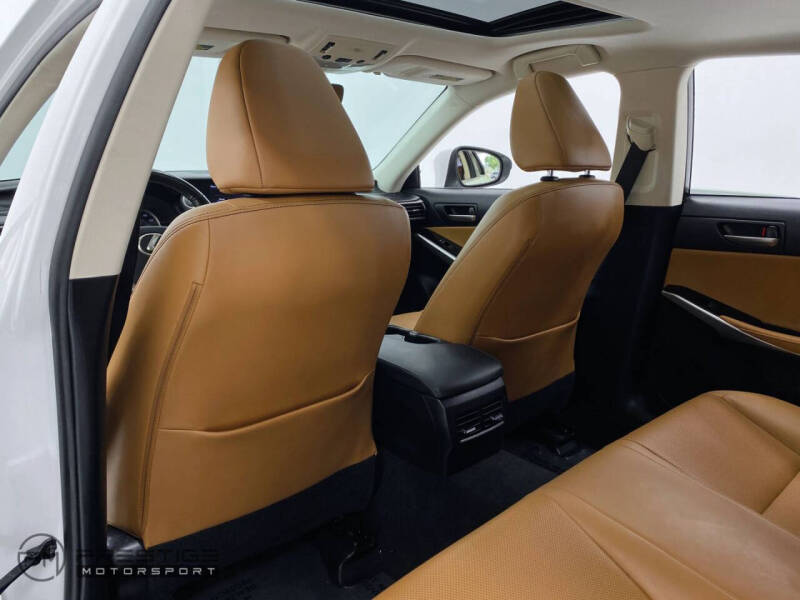 2017 Lexus IS 300