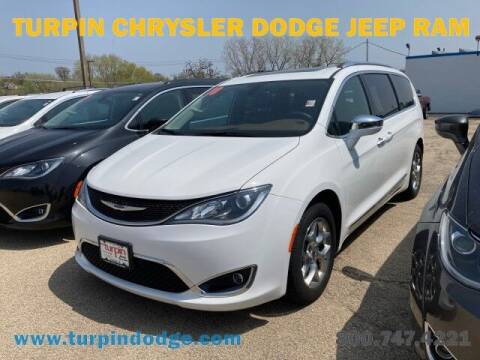 2018 Chrysler Pacifica for sale at Turpin Chrysler Dodge Jeep Ram in Dubuque IA