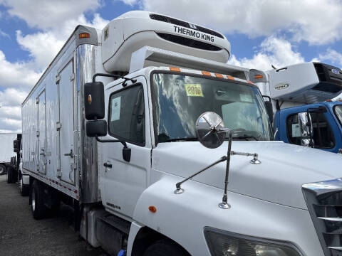 2016 Hino 338