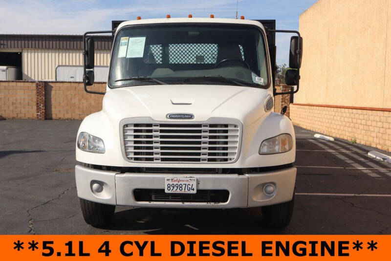 2019 Freightliner M2 106
