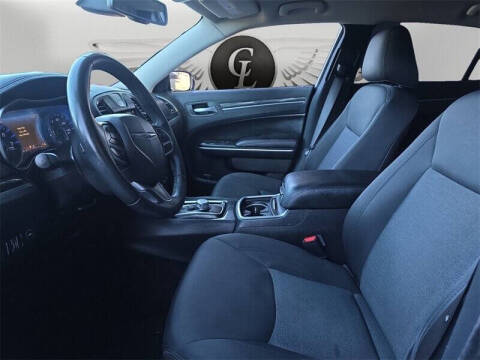 2018 Chrysler 300 Touring