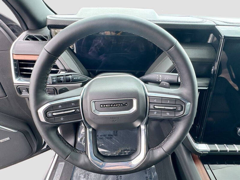 2025 GMC Yukon XL Denali