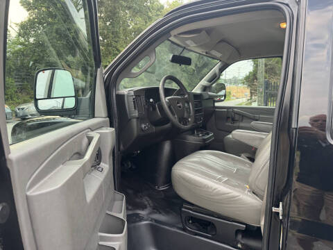 2019 GMC Savana 2500