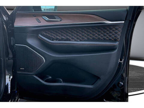 2024 Jeep Grand Cherokee L Summit