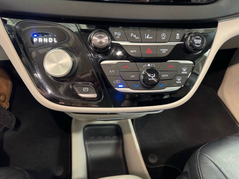 2019 Chrysler Pacifica Touring L Plus