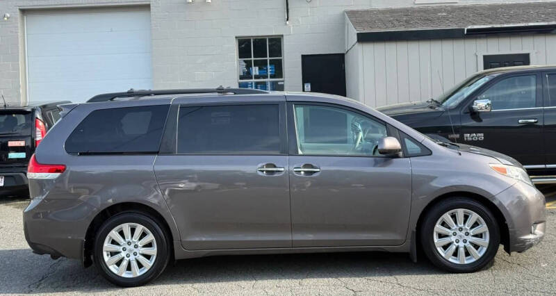 2013 Toyota Sienna