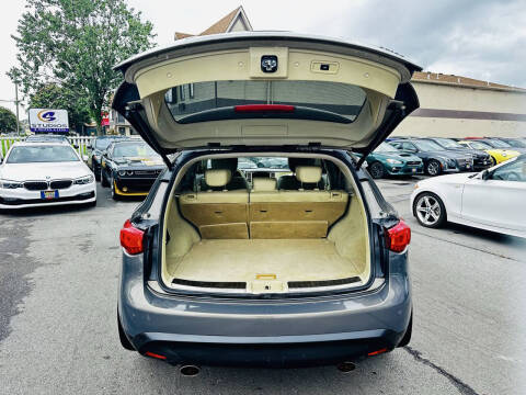 2011 Infiniti FX35