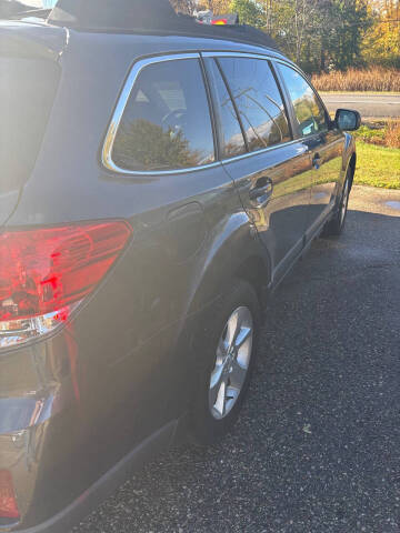 2013 Subaru Outback 2.5i Limited