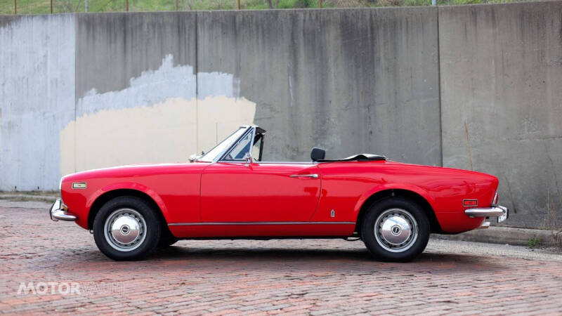 1973 FIAT 124 Spider