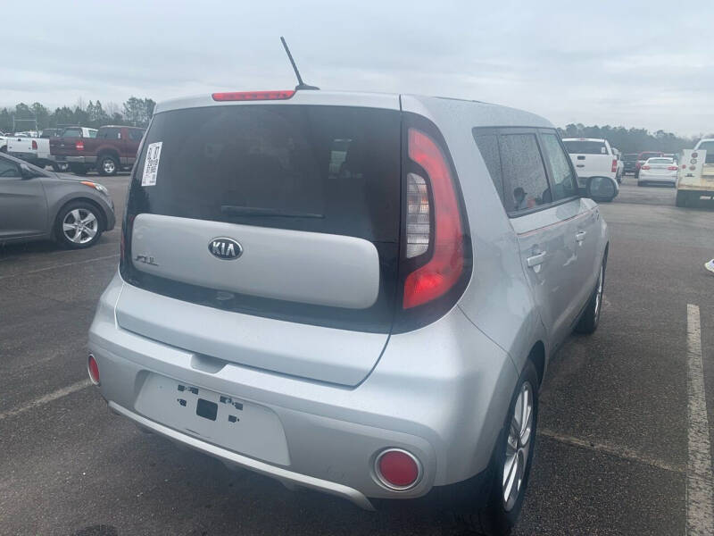 2018 Kia Soul +