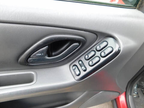 2003 Ford Escape XLT Popular