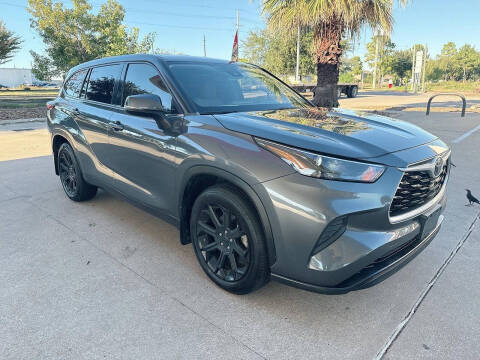 2022 Toyota Highlander L