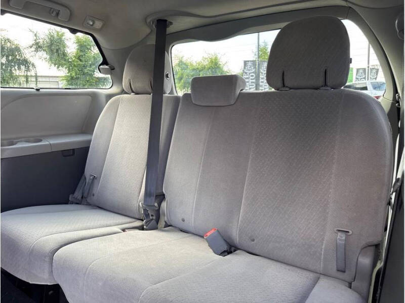 2016 Toyota Sienna