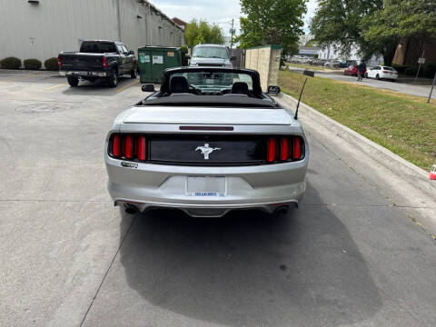 2017 Ford Mustang V6
