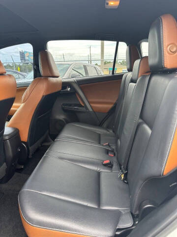 2016 Toyota RAV4 SE