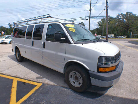 2017 Chevrolet Express LT 3500