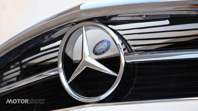 1969 Mercedes-Benz 280-Class