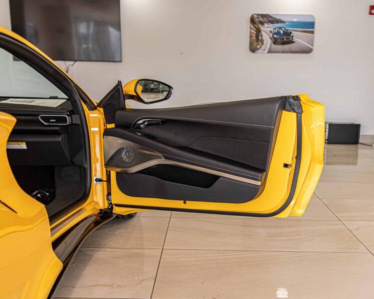 2025 Lotus Emira V6 Base