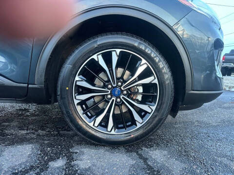 2022 Ford Escape SEL