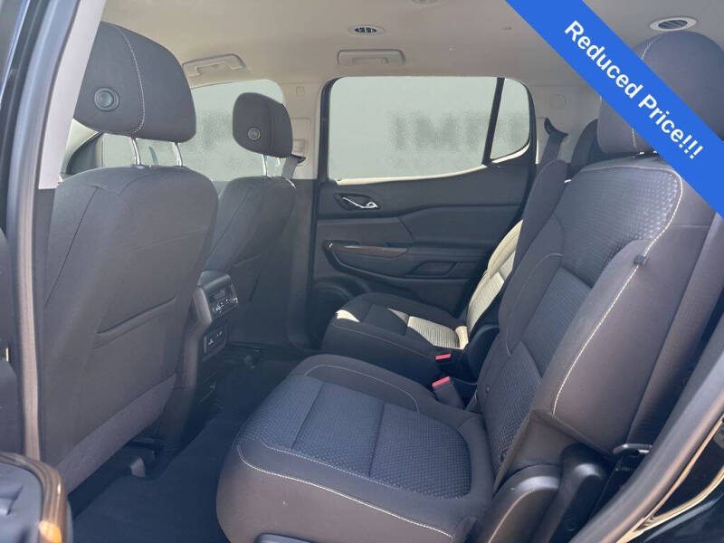 2023 GMC Acadia SLE