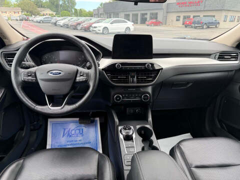 2020 Ford Escape SEL