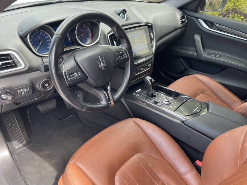 2017 Maserati Ghibli