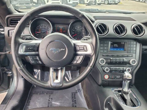 2015 Ford Mustang V6