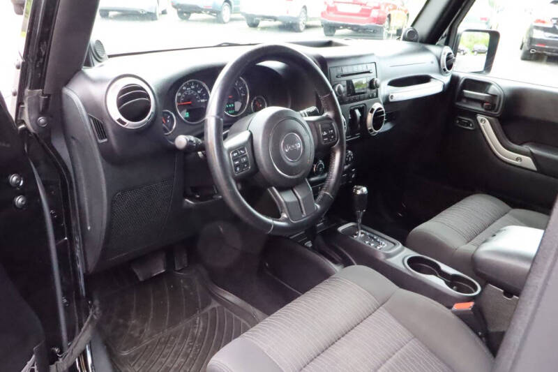 2012 Jeep Wrangler Sahara