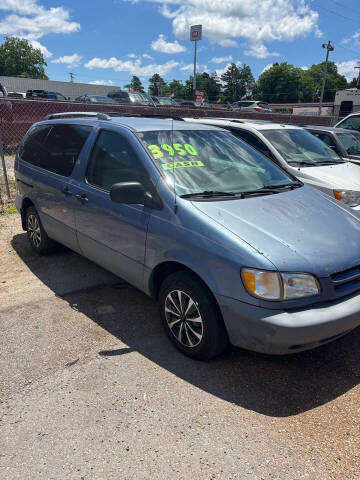 2000 Toyota Sienna CE