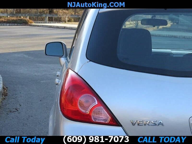 2011 Nissan Versa 1.8 S