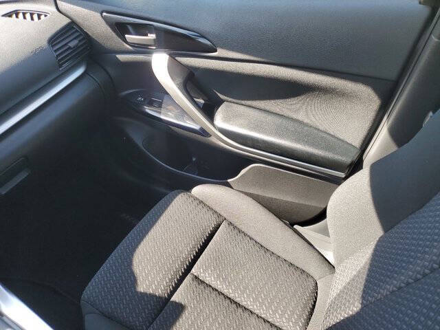 2024 Mitsubishi Eclipse Cross LE