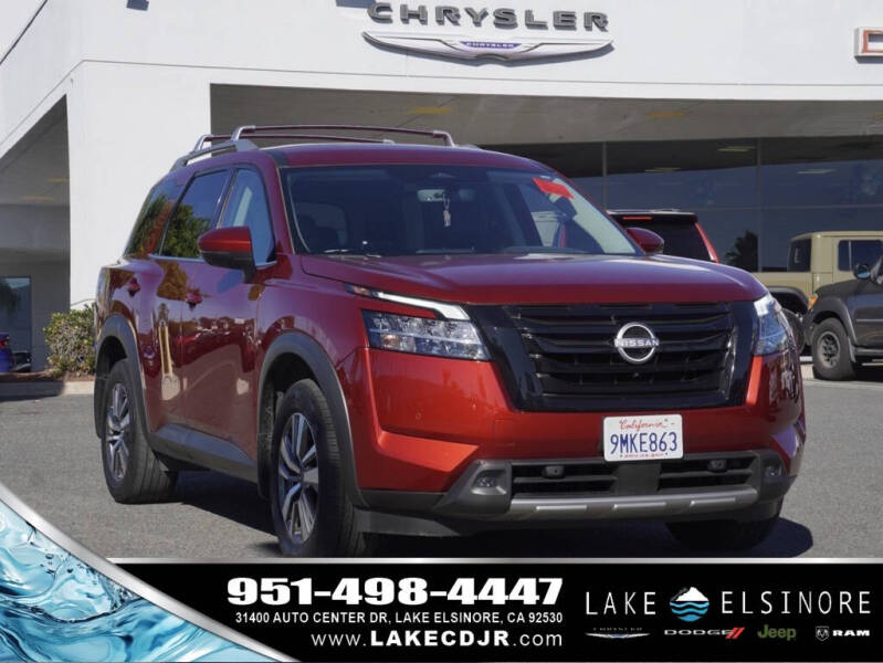 2024 Nissan Pathfinder SL