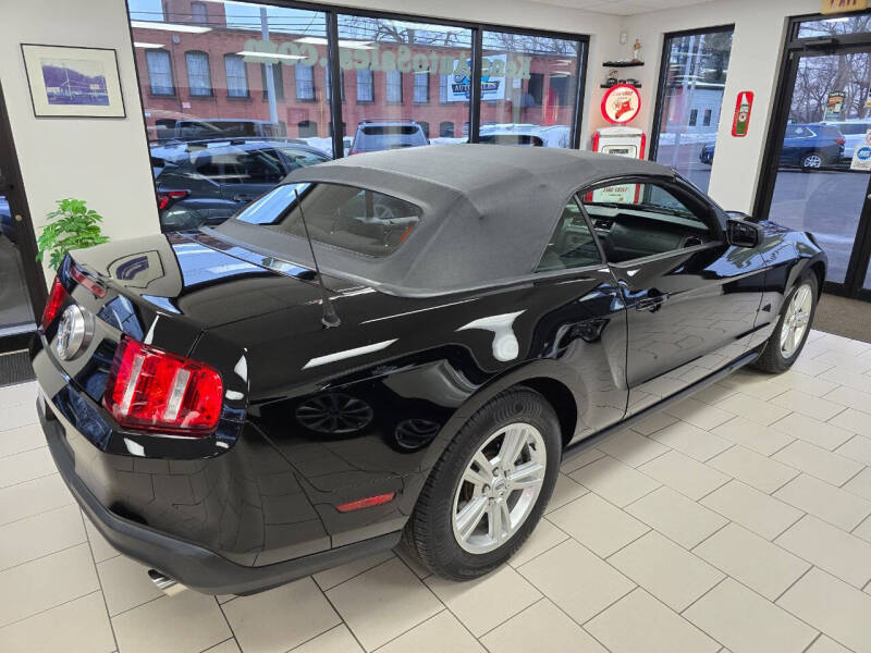 2012 Ford Mustang V6