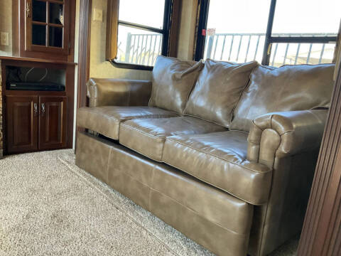 2013 Keystone RV Alpine Fifth Wheel