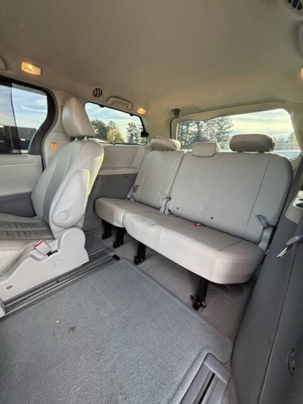 2013 Toyota Sienna