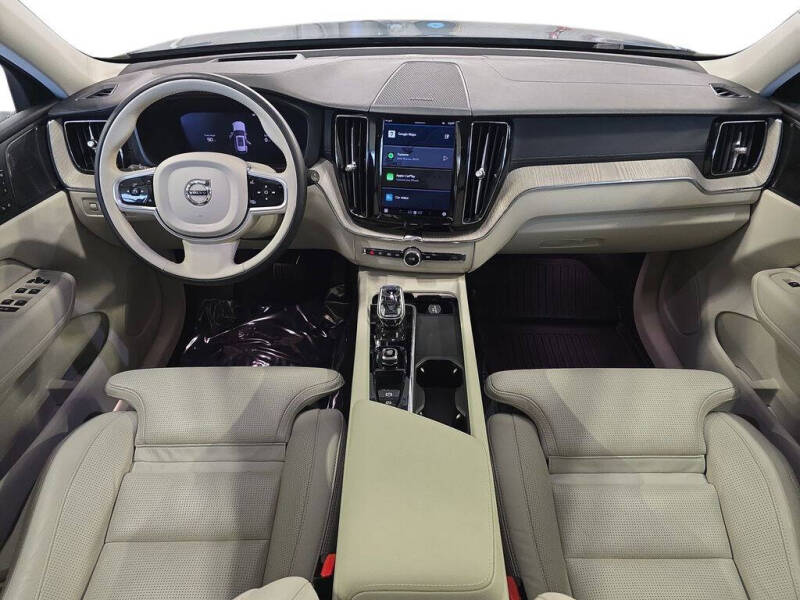 2022 Volvo XC60 Recharge T8 Inscription