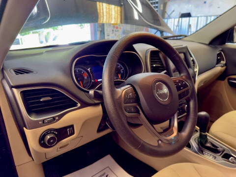 2019 Jeep Cherokee Latitude