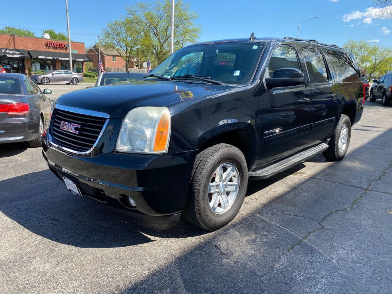 2012 GMC Yukon XL for sale at AUTOSAVIN in Villa Park IL