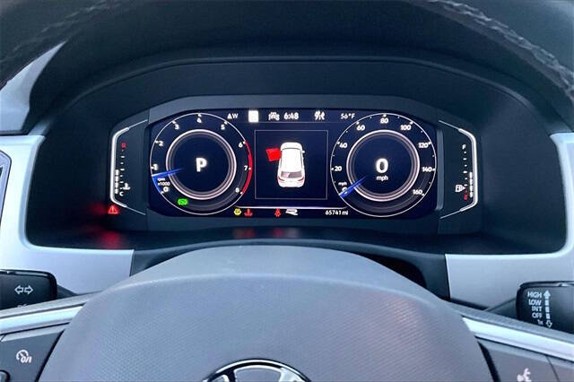 2022 Volkswagen Atlas Cross Sport V6 SEL R-Line 4Motion