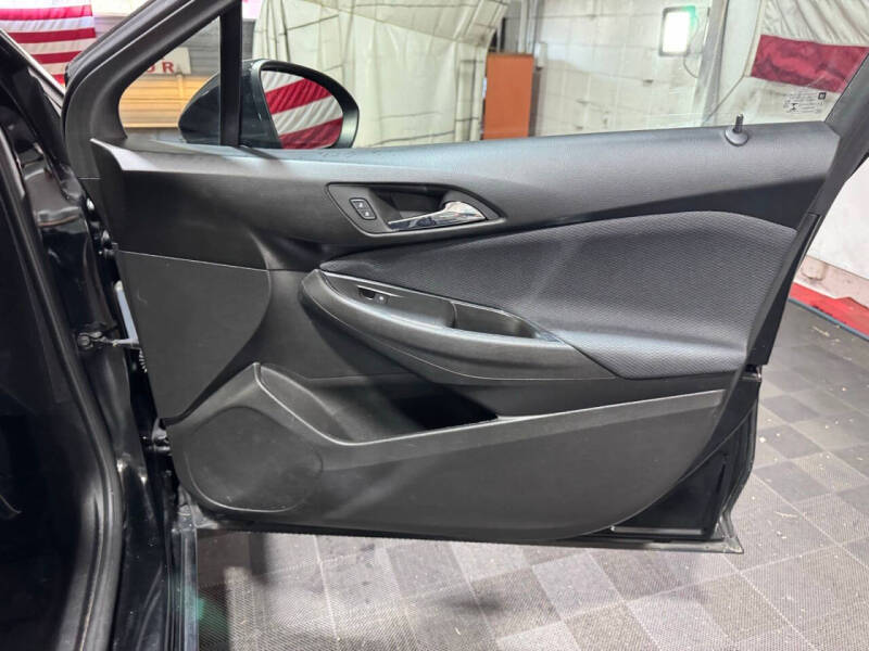 2017 Chevrolet Cruze LS Auto