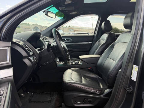 2017 Ford Explorer Sport