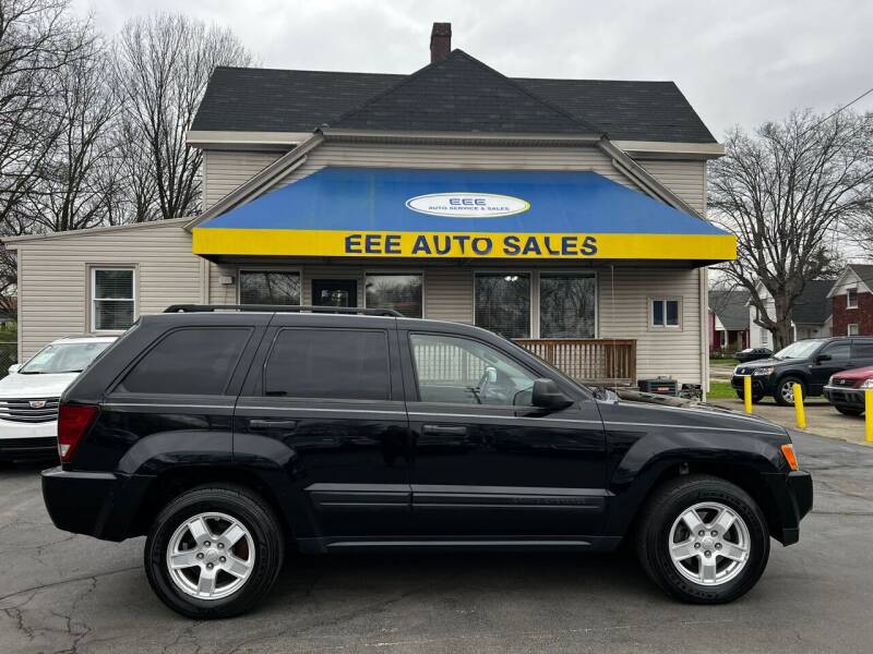 2006 Jeep Grand Cherokee for sale at EEE AUTO SERVICES AND SALES LLC in Cincinnati OH