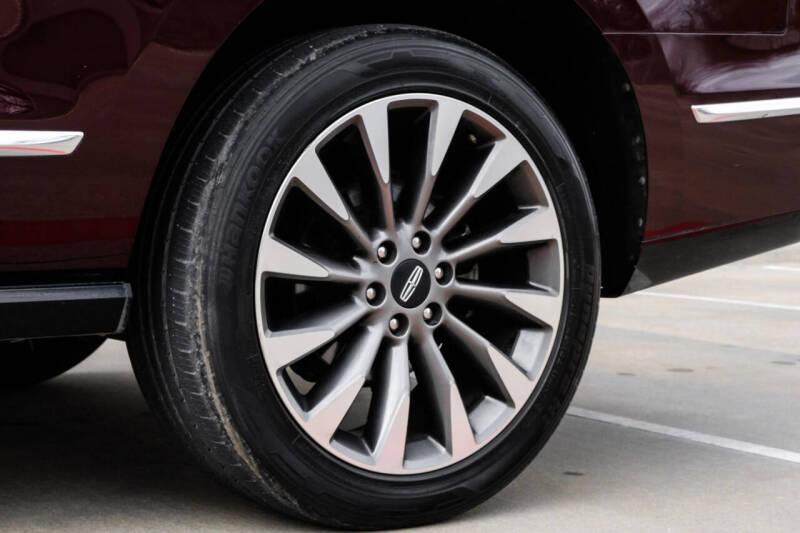 2019 Lincoln Navigator Select