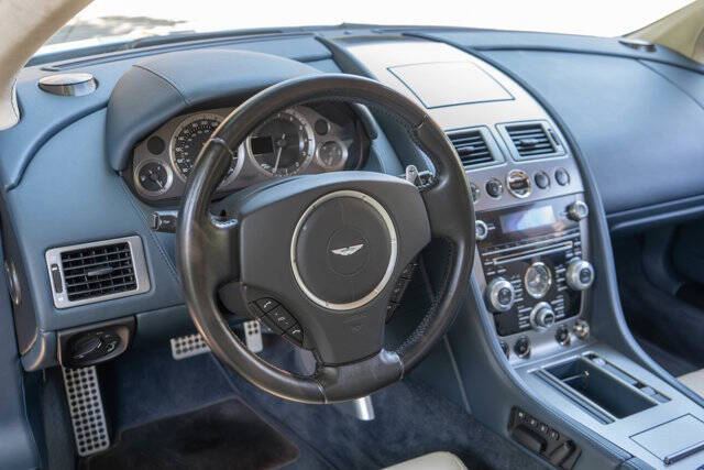 2012 Aston Martin V8 Vantage 11
