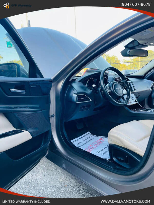 2017 Jaguar XE 25t Premium