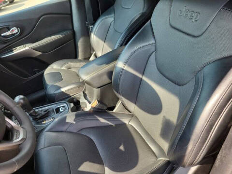 2022 Jeep Cherokee Latitude Lux