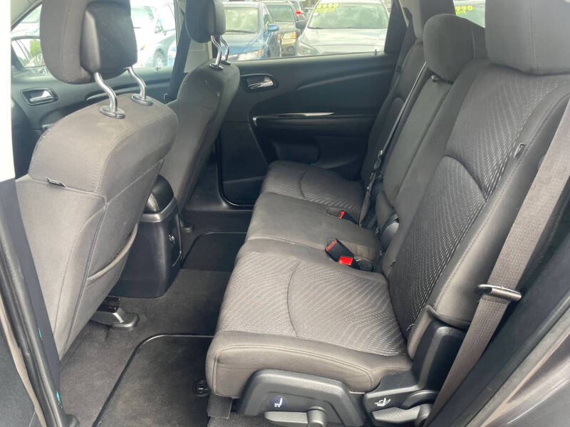 2018 Dodge Journey SE