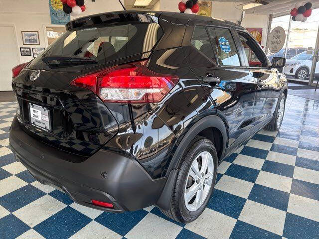 2020 Nissan Kicks S