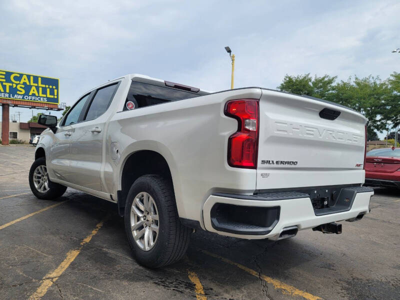 Image of 2020 Chevrolet Silverado 1500 RST